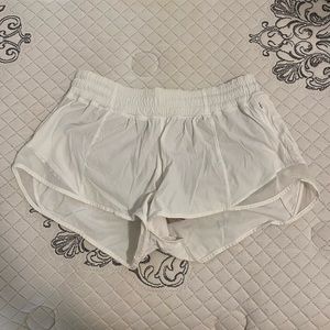 Lululemon Hotty Hot Short
